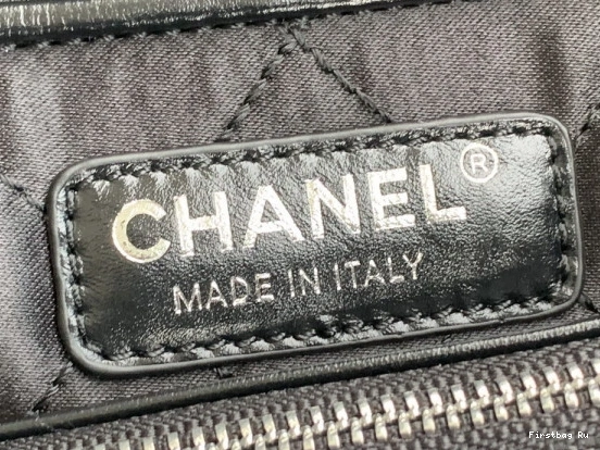 First Bag Ru HANDBAG 22 CHANEL SMALL 0822